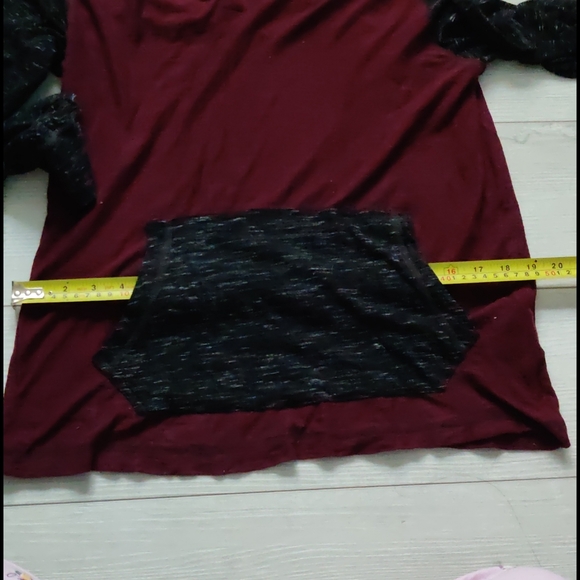 *💖 2/$15 or 4/$25, two tone hooded long sleeve shirt - Picture 5 of 12
